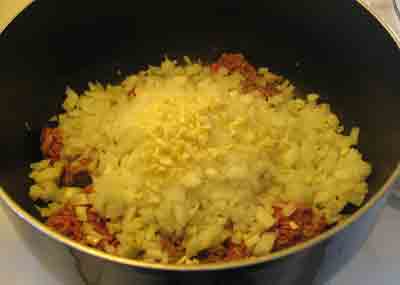 Recipes Ground Beef on Saute Onions And Beef For Greek Recipe Makaronia Me Kima  Greek